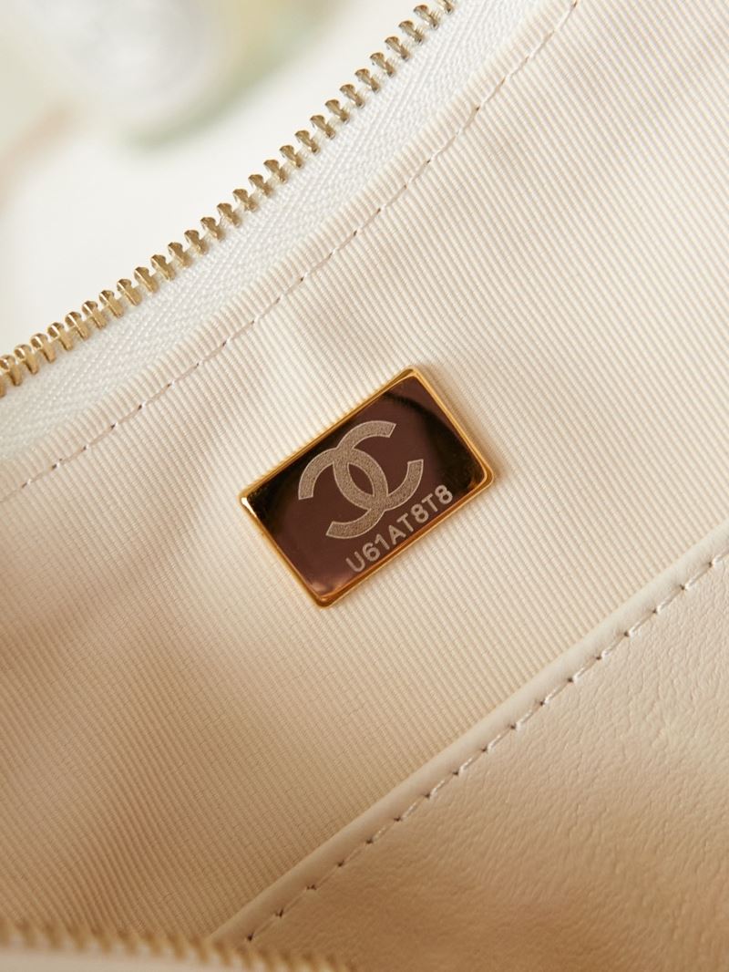 Ch**el hobo bags